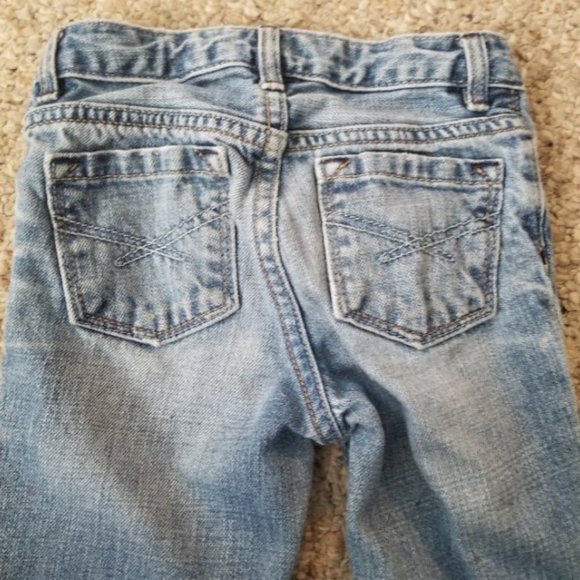 BABY GAP 1969 Classic Denim Jeans Size 4 Torn Knees (Distressed) - Picture 4 of 5